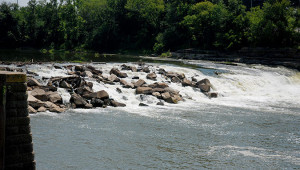 The dam on the Green River at Rochester. (File Photo)